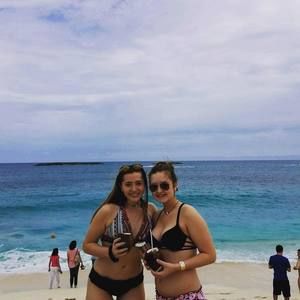 Meet your Posher, Mallory